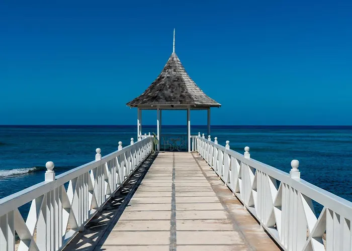 Villa Hospitality Expert Greens 4br Pool Montego Bay