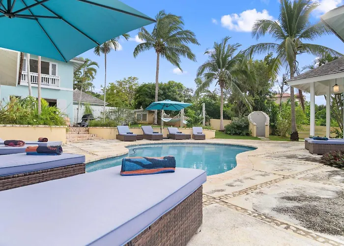 Villa Hospitality Expert Greens 4br Pool *